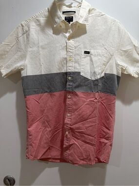 RVCA White Grayish Blue Red Short-Sleeve Button-Down Shirt